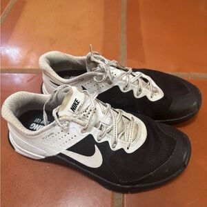 Nike Black and White Athletic Shoes - metcon, flywire
